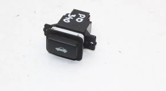 Honda Accord Tailgate/boot open switch button 