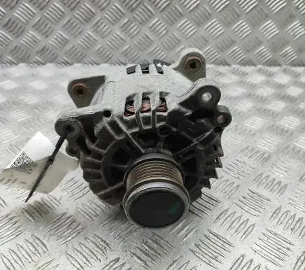 Volkswagen Golf VII Generator/alternator 04L903021D 2715271A