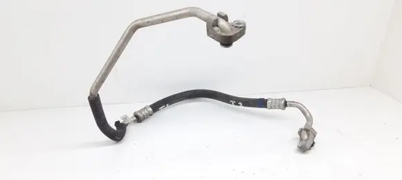 Toyota Avensis T270 Air conditioning (A/C) pipe/hose 8870305350 MF4452303943