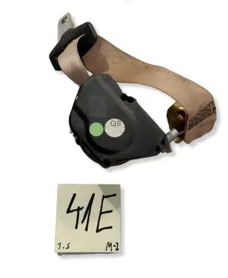Volvo S40, V40 Front seatbelt 30864380