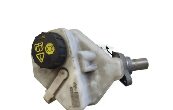Master brake cylinder