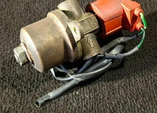 Jeep Grand Cherokee (WJ) LP gas filter 