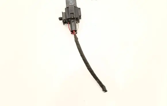 BMW 2 F46 Coolant fan relay 9207914 9207913