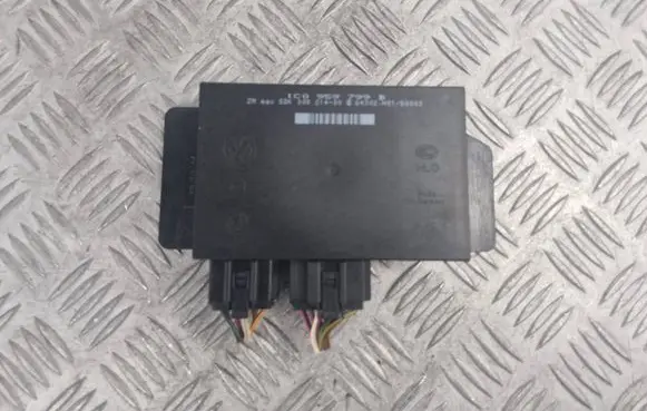 Volkswagen PASSAT B5.5 Comfort/convenience module 1C0959799B 5DK00821400