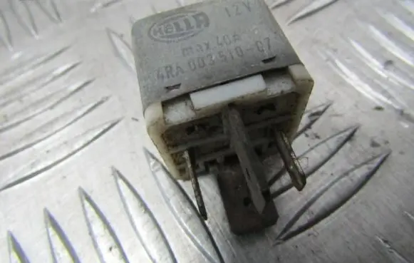 Volkswagen Golf IV Other relay 171937503a