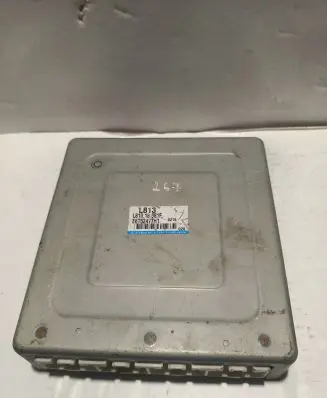 Mazda 6 Engine control unit/module E6T52477H1