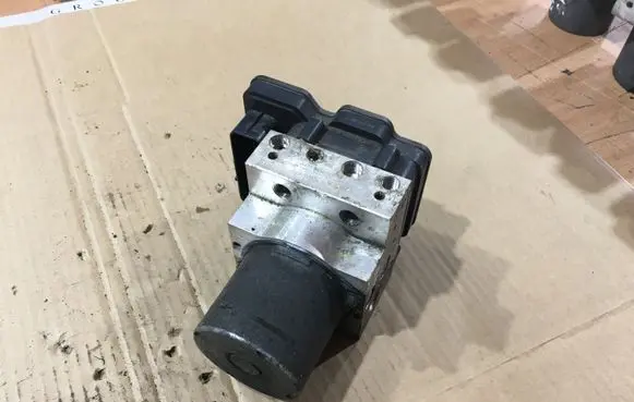 BMW X5 F15 ABS Pump 6870183 6870184