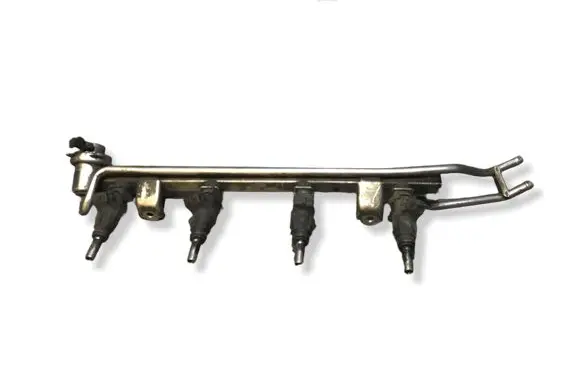 Audi TT Mk1 Fuel main line pipe 06A133661B