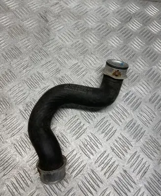 Mercedes-Benz C W205 Engine coolant pipe/hose A2045013482