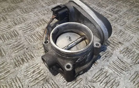 BMW 1 E81 E87 Throttle valve 143922404 408238422003