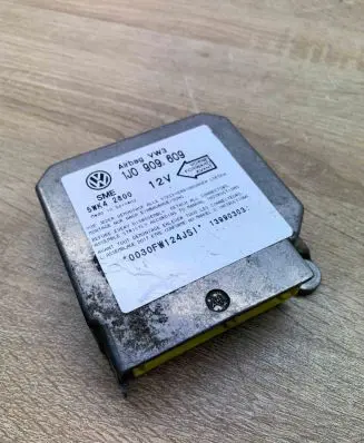 Volkswagen Golf IV Airbag control unit/module 1J0909609