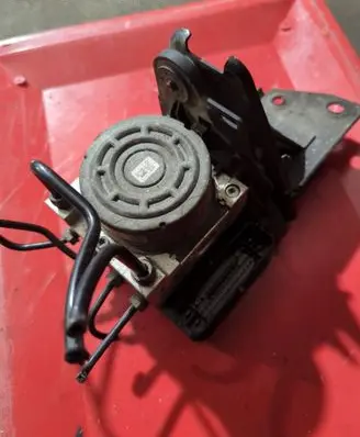 Volkswagen Golf VII ABS Pump 5Q0907379AA 28515402083 10062236391