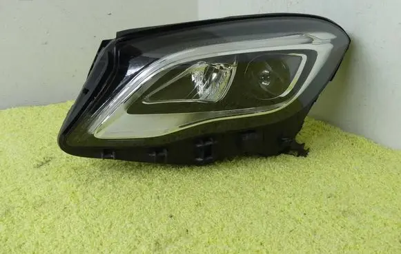 Mercedes-Benz GLA W156 X156 Headlight/headlamp 1569067500