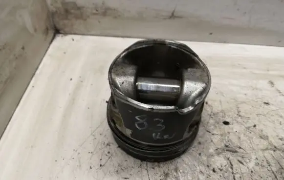 Hyundai Tucson JM Piston 