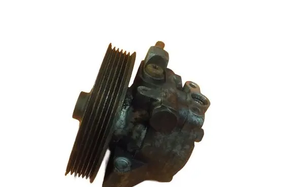 Land Rover Freelander 2 - LR2 Power steering pump 6G913A696EE
