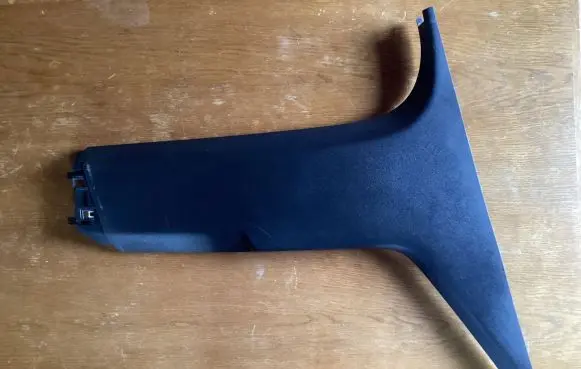 Peugeot 308 (B) pillar trim (bottom) 9656761480 MP6186