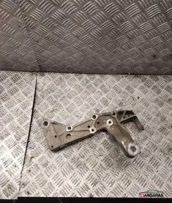 Seat Leon (1P) Engine mounting bracket 1K0199296F