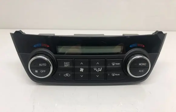 Toyota RAV 4 (XA40) Climate control unit 5590042450