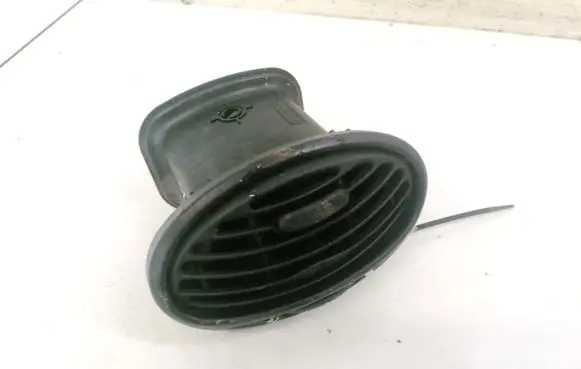 Ford Focus Dash center air vent grill 98AB19893AKW D1B1A