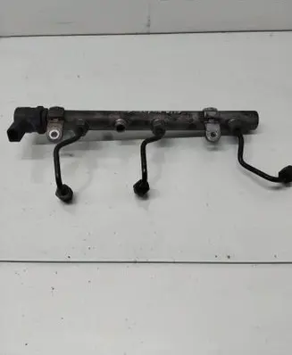 Mercedes-Benz E W211 Fuel main line pipe A6420700495 0601300192