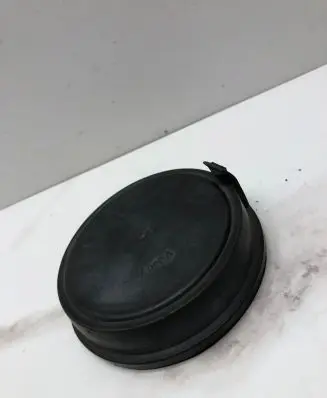 Headlight/headlamp dust cover