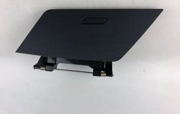 Volkswagen Tiguan Glove box 5NC857922