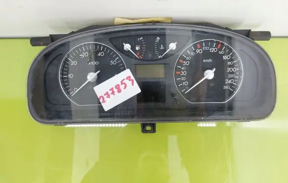 Renault Laguna II Speedometer (instrument cluster) 8200002406
