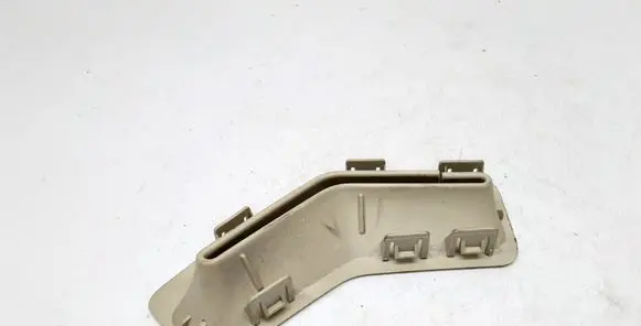 Volvo V70 Seat belt trim 