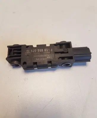 Audi A4 S4 B7 8E 8H Airbag deployment crash/impact sensor 8J0959651A 110909 022112
