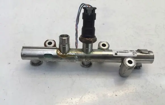 Fuel main line pipe