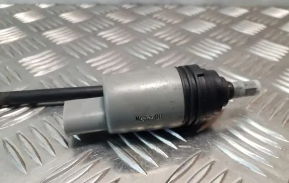BMW 7 E65 E66 Windscreen/windshield washer pump 6934159 23557610