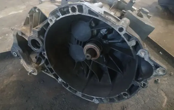 Volvo V70 Manual 6 speed gearbox 6M2R7F096EB
