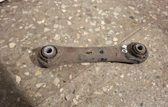 Volvo V60 Rear control arm 6G915K743