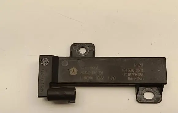 Chrysler Pacifica Aerial antenna amplifier 68051315AB 04749301AB 2840864000300