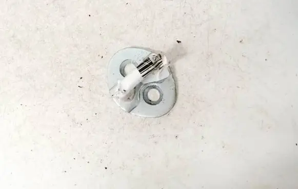 KIA Ceed Front door lock loop/hook striker 