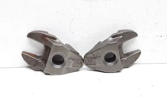 Volvo V40 Fuel Injector clamp holder