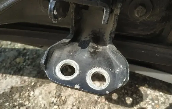 Mazda 2 Rear door lower hinge