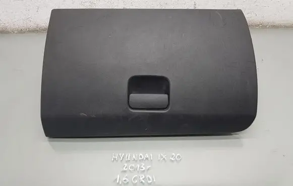 Hyundai ix20 Glove box