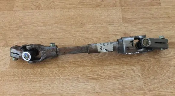 Toyota Avensis T250 Steering column universal joint