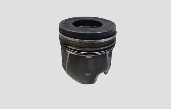 Volvo V70 Piston