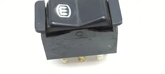 Mercedes-Benz E W123 Windscreen/window heater switch 0008206010