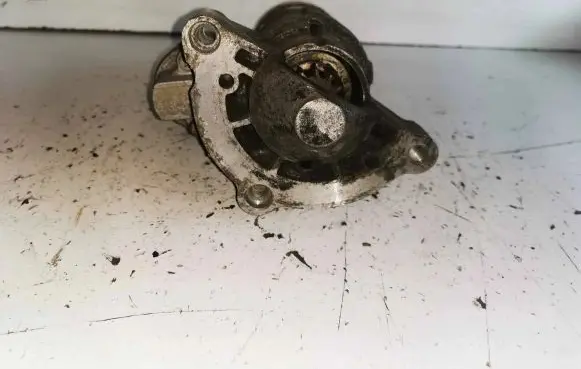 Citroen C5 Starter motor M000T85381