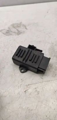 Volkswagen Jetta VI Seat heating relay 1K0959772