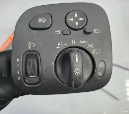 Mercedes-Benz C W203 Light switch 24406574785 A2035451304 04058550