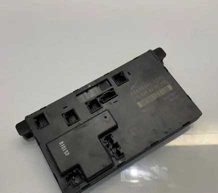 Mercedes-Benz CLS C219 Door control unit/module 2198200826 00008536 A2198200826