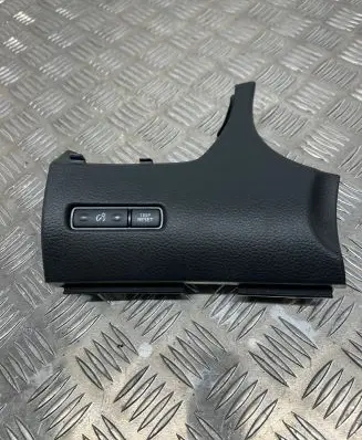 Nissan Qashqai Dashboard side end trim 684104EH1A 684P14EH1A
