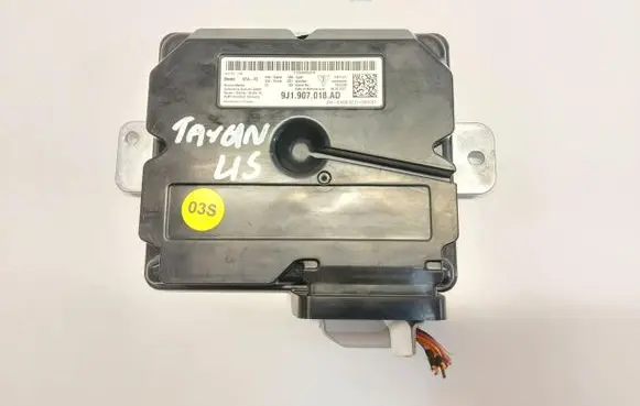 Porsche Taycan 9J1 Comfort/convenience module