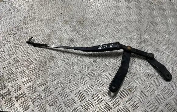 Mercedes-Benz E W212 Front wiper blade arm