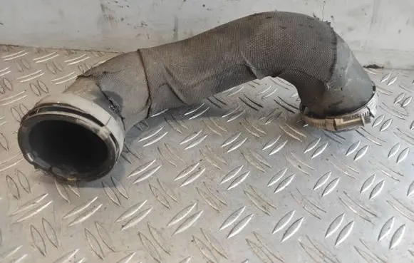 Audi A4 S4 B8 8K Intercooler hose/pipe 8K0145709E