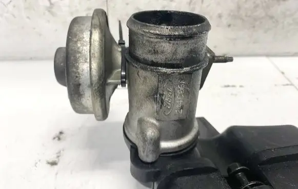 Ford Mondeo Mk III EGR valve 244c06p